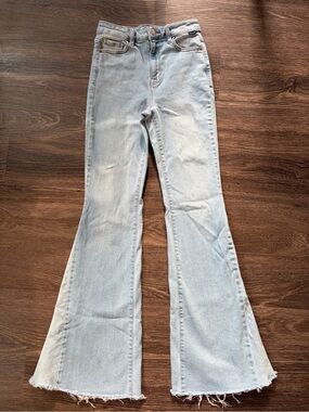 Cello Light Wash High-Rise Flare Jeans | Frayed Hem | Y2K Boho Denim | Size 3
